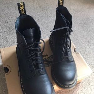 Black Dr Martens Boots